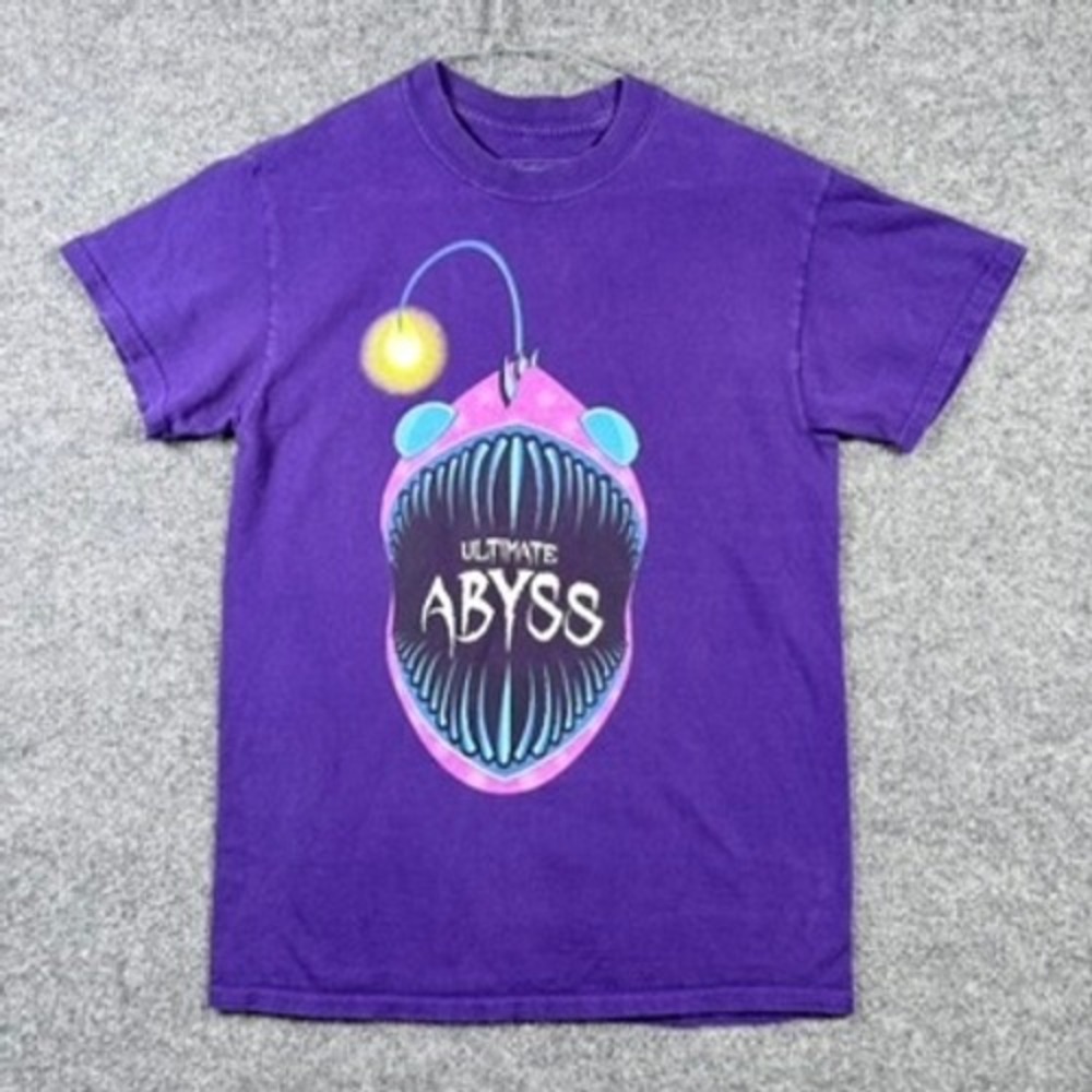 Royal Caribbean Ultimate Abyss T-Shirt Small Purple Anglerfish Graphic Tee